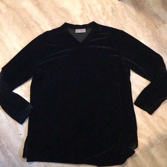 Velvet tunic style top -gorgeous feel - Picture 2 of 4